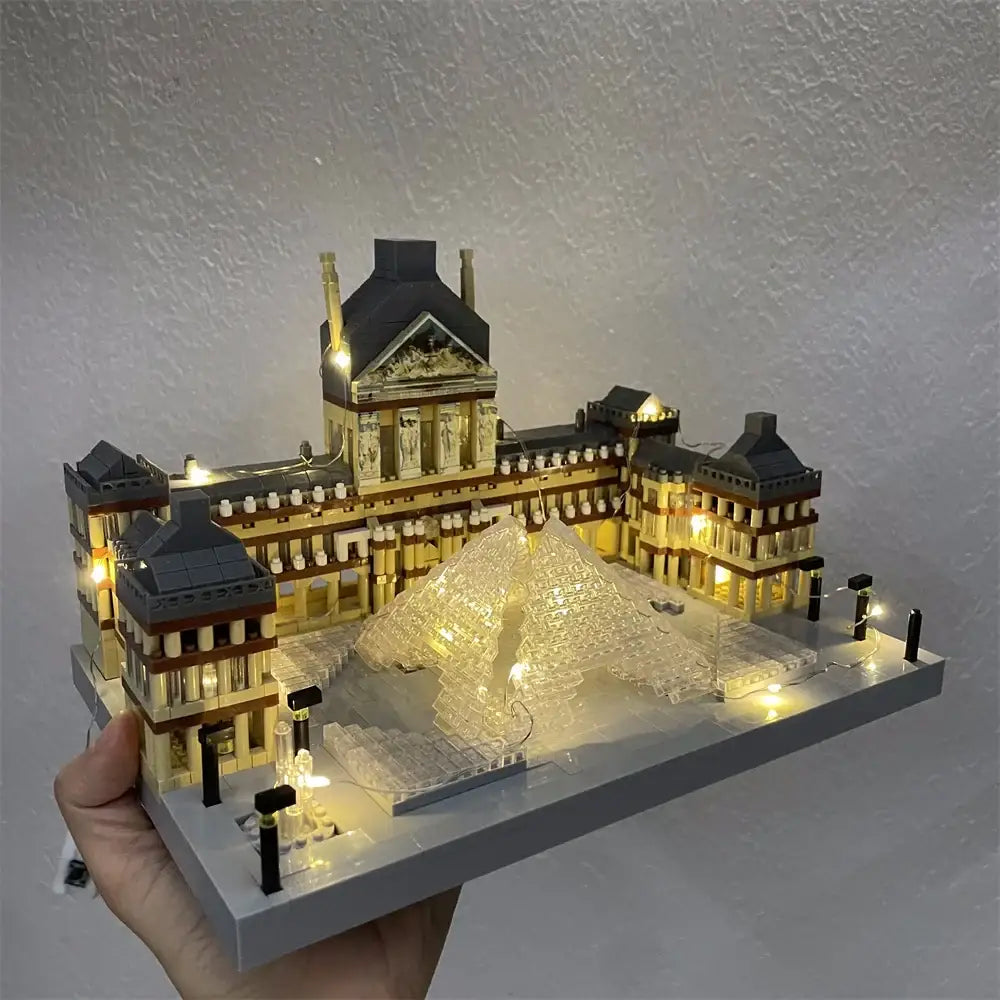 Nanoblock Louvre Museum Pyramid