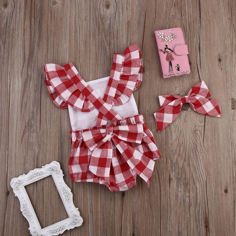Body rouge à carreaux avec nœud de papillon