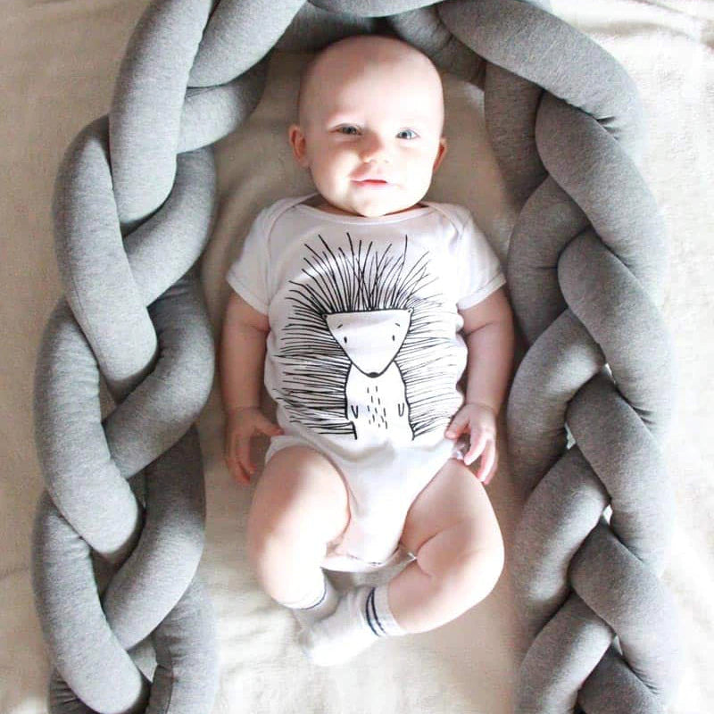Braided crib bumper for baby
