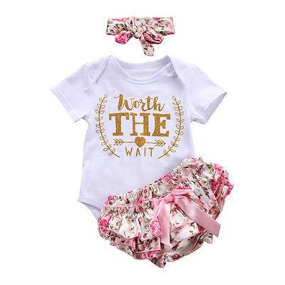 Ensemble pyjama fleuri pour bébé