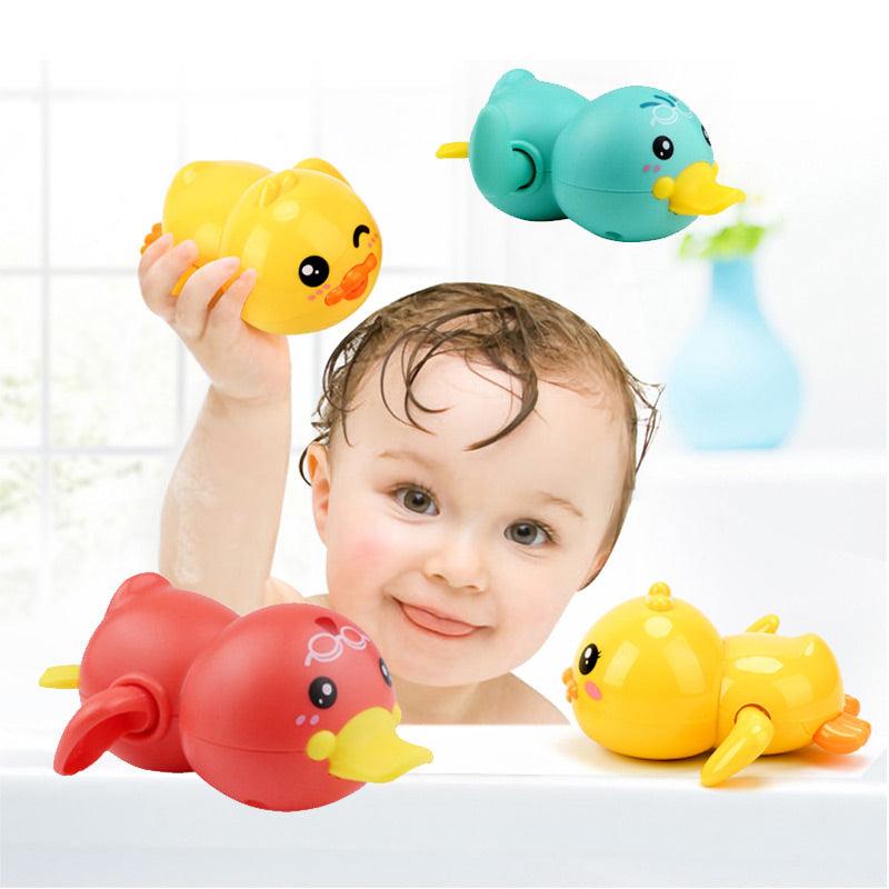 Swimming duck bath toy