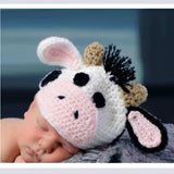 Ensemble de photographie nouveau-né CuddlyCow™ tricoté à la main (tenue au crochet en coton biologique)