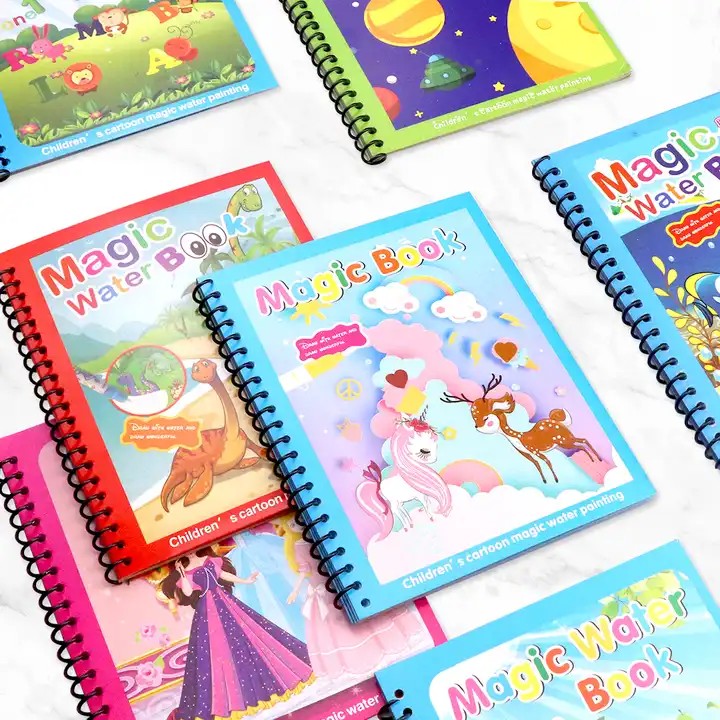Set di 5 libri da colorare magici ad acqua