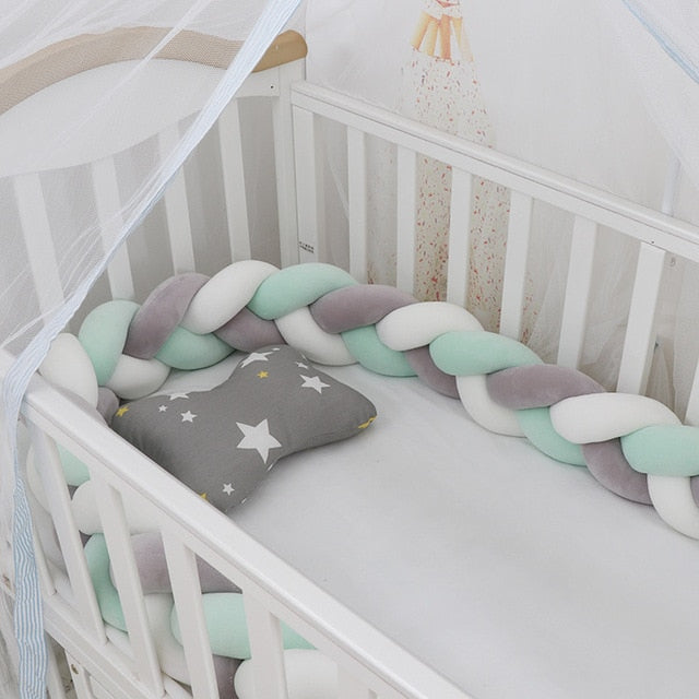 Braided crib bumper for baby