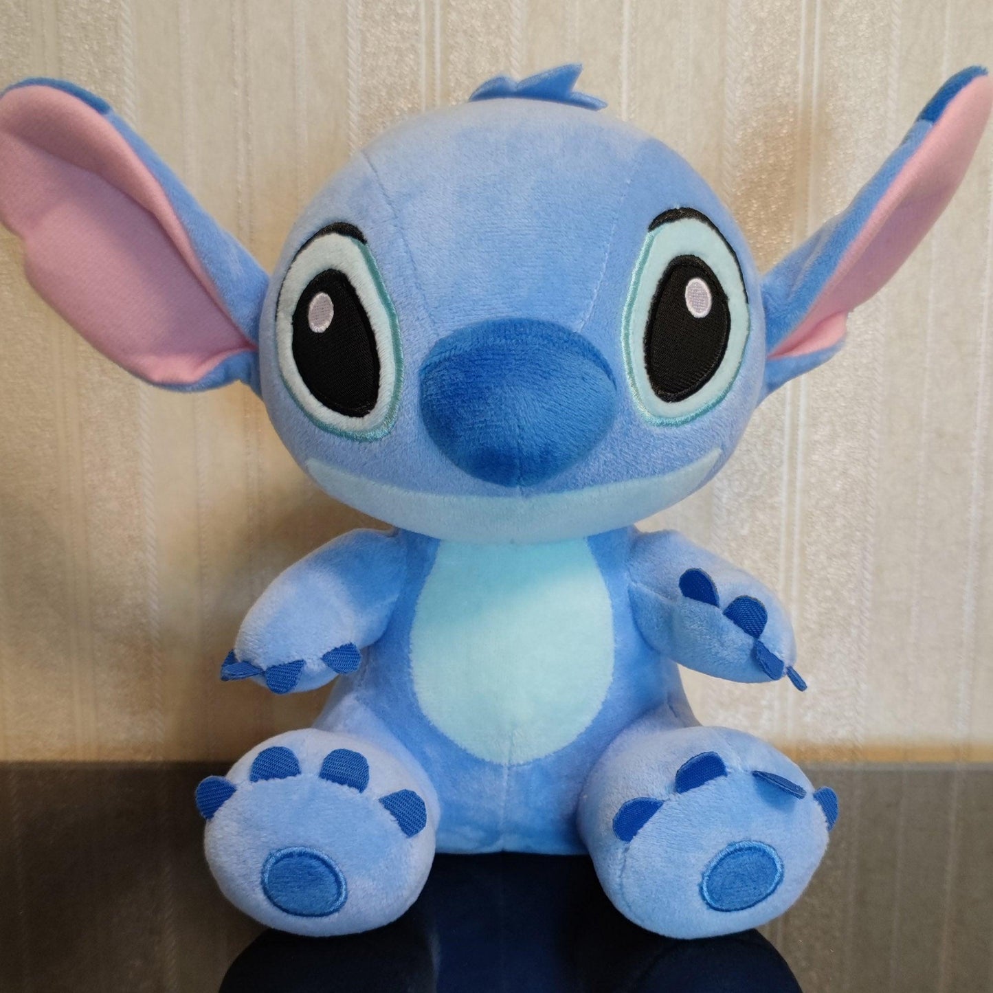 Poupée de dessin animé en peluche pour enfants