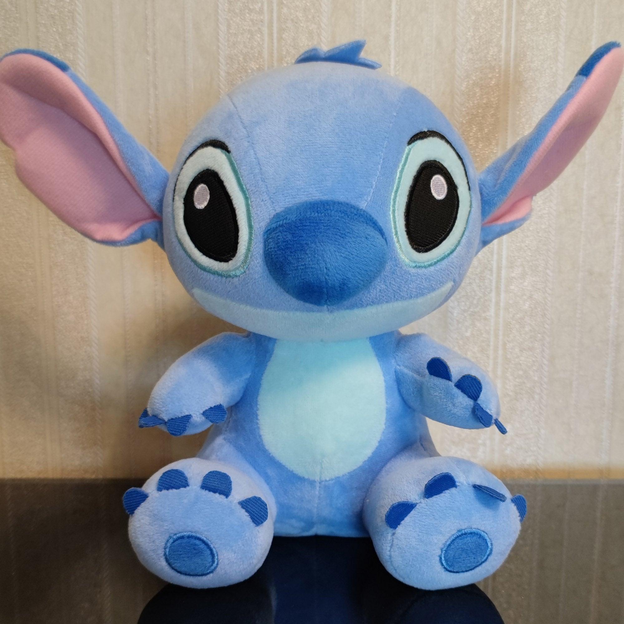 Poupée de dessin animé en peluche pour enfants