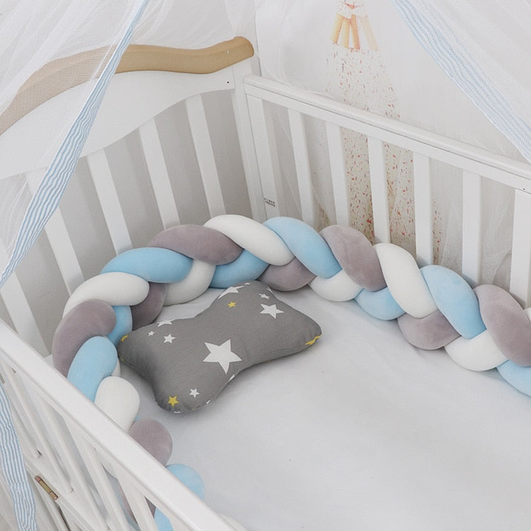 Braided crib bumper for baby