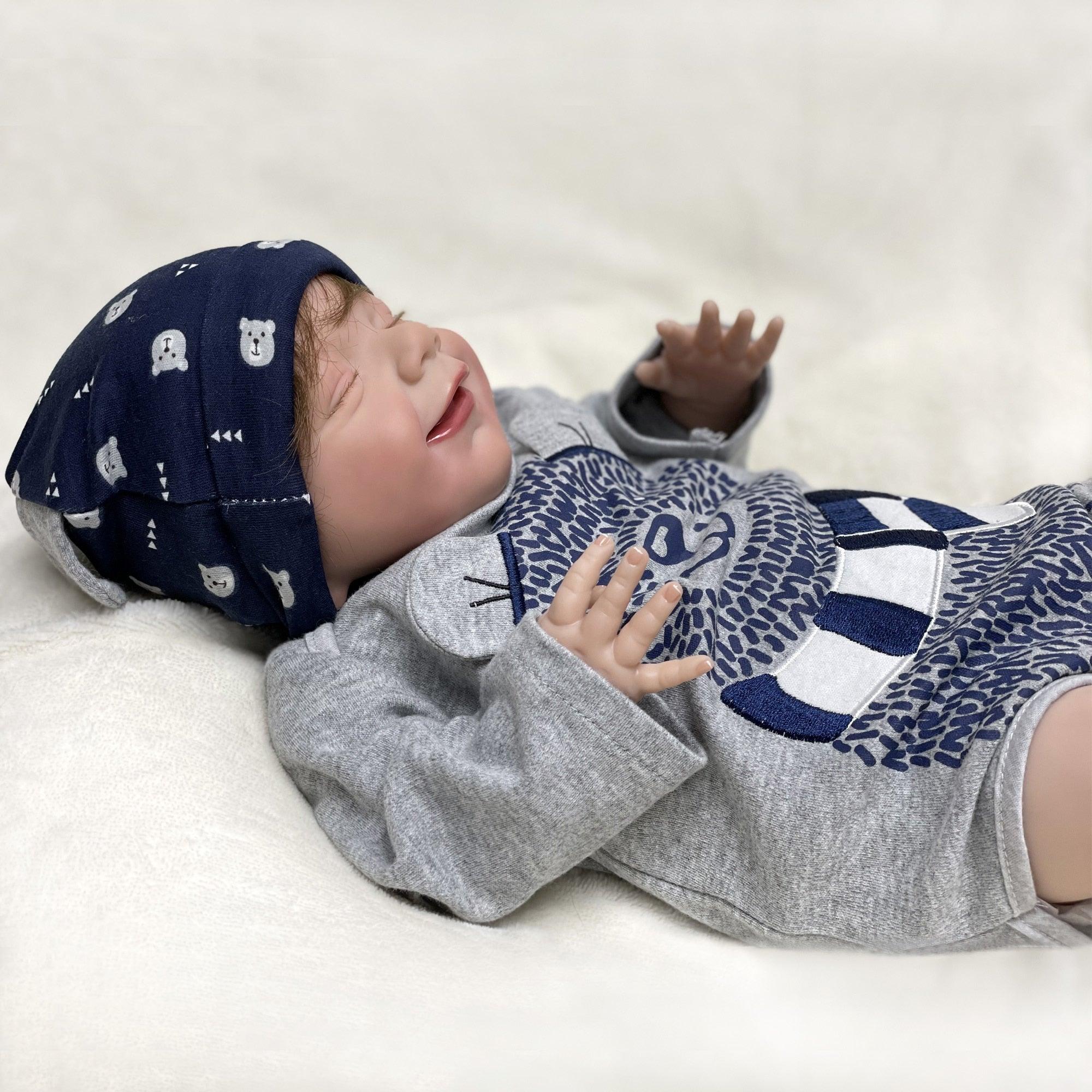Bambola reborn maschile con gli occhi chiusi - Jules