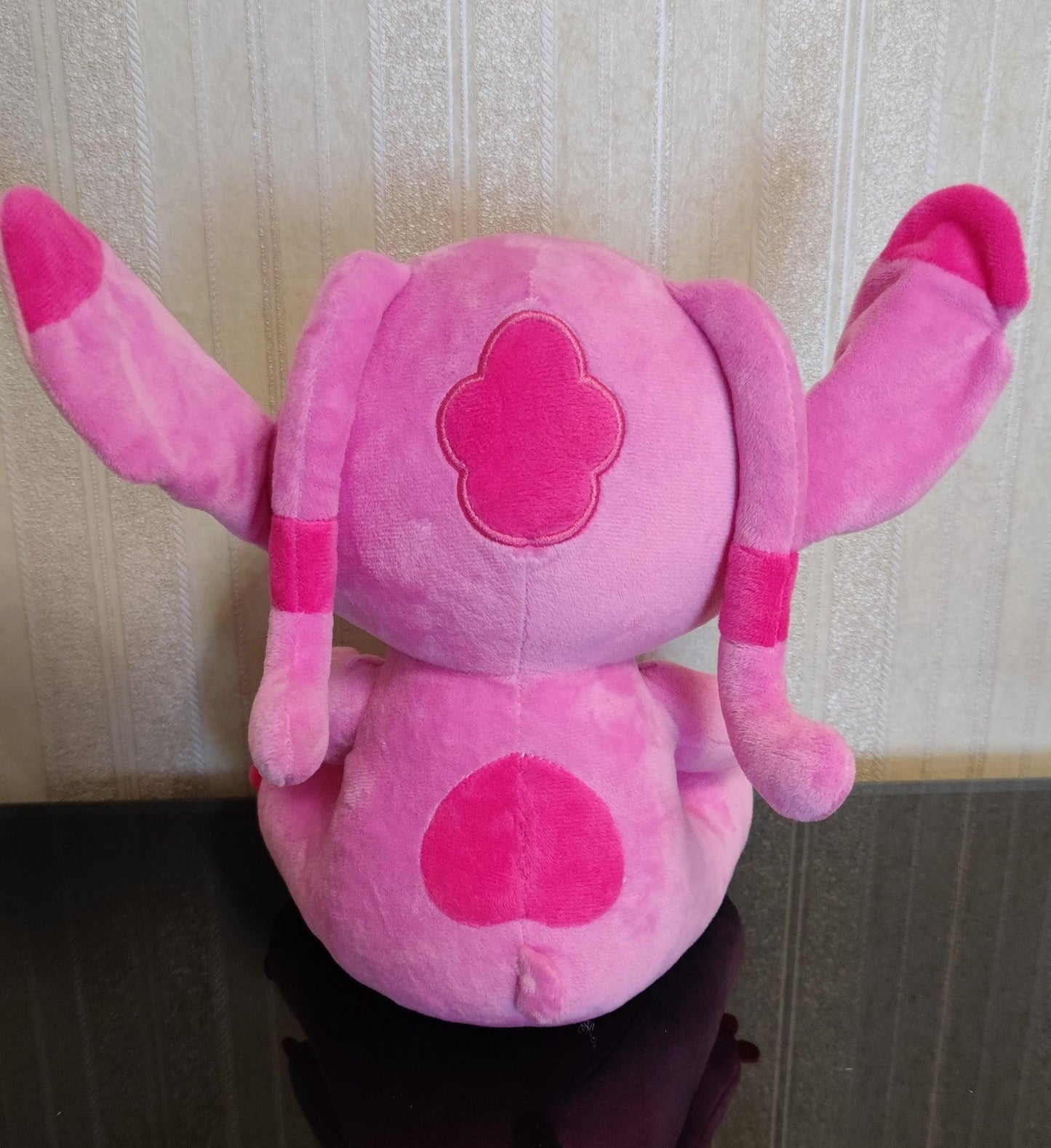 Poupée de dessin animé en peluche pour enfants