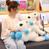 Unicorno di peluche per bambino