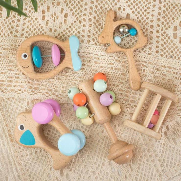NaturePlay™ Set of 5 Organic Beechwood Rattles (Montessori)