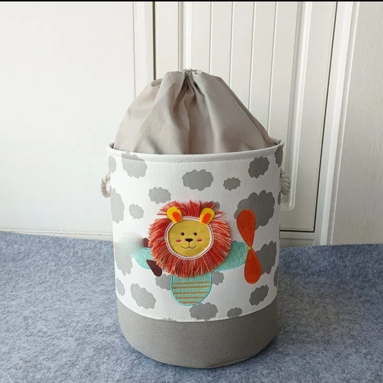 Storage basket