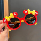 Lunettes de soleil pour enfants avec oreilles de dessin animé
