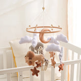 Mobile musical pour lit de bébé en bois, hochets en feutre doux, animaux de dessin animé, boîte à musique pour nouveau-né, jouet suspendu, support de lit, cadeaux pour bébé