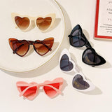 Lunettes de soleil en coeur pour enfant