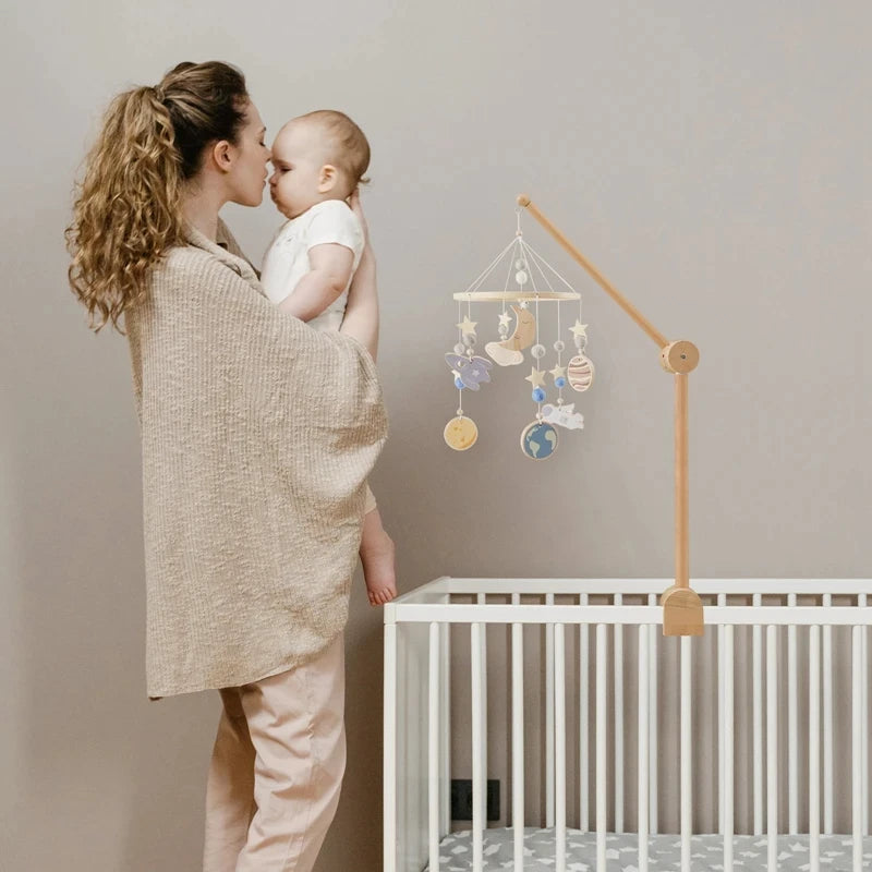 Hochet Mobile pour berceau de bébé de 0 à 12 mois, jouet en feutre de dessin animé, cloche de lit d'animal de forêt, support en bois suspendu, jouet Mobile pour nouveau-né