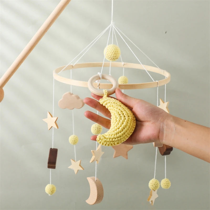 Mobile musical pour lit de bébé en bois, hochets en feutre doux, animaux de dessin animé, boîte à musique pour nouveau-né, jouet suspendu, support de lit, cadeaux pour bébé