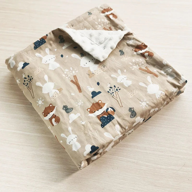 Couverture bébé à motif d'animaux
