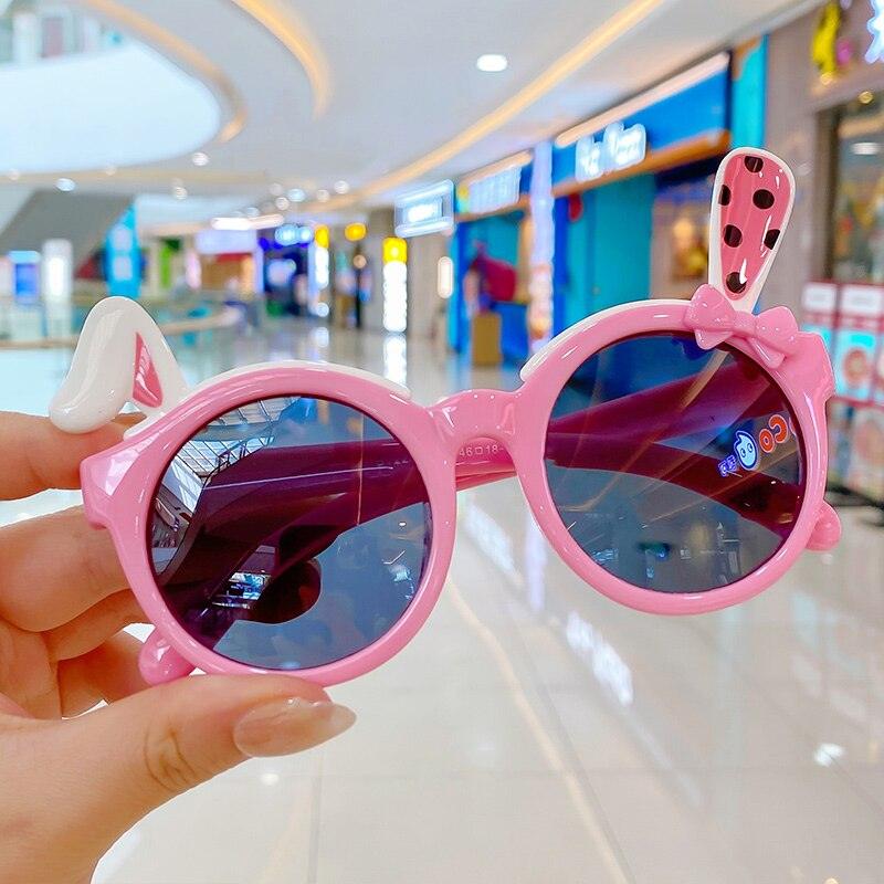 Lunettes de soleil pour enfants avec oreilles de dessin animé
