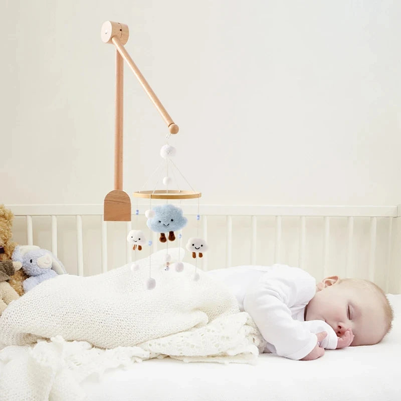 Hochet Mobile pour berceau de bébé de 0 à 12 mois, jouet en feutre de dessin animé, cloche de lit d'animal de forêt, support en bois suspendu, jouet Mobile pour nouveau-né