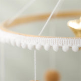 Mobile musical pour lit de bébé en bois, hochets en feutre doux, animaux de dessin animé, boîte à musique pour nouveau-né, jouet suspendu, support de lit, cadeaux pour bébé