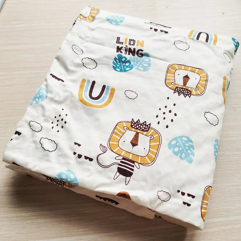 Couverture bébé à motif d'animaux