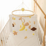 Mobile musical pour lit de bébé en bois, hochets en feutre doux, animaux de dessin animé, boîte à musique pour nouveau-né, jouet suspendu, support de lit, cadeaux pour bébé