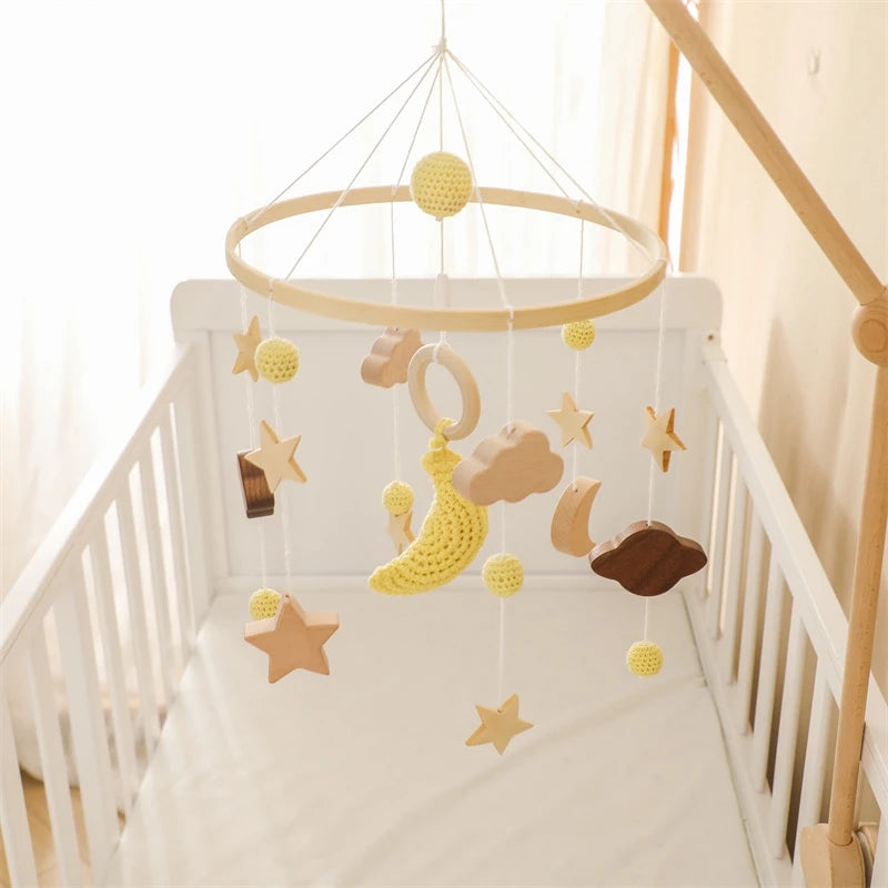 Mobile musical pour lit de bébé en bois, hochets en feutre doux, animaux de dessin animé, boîte à musique pour nouveau-né, jouet suspendu, support de lit, cadeaux pour bébé