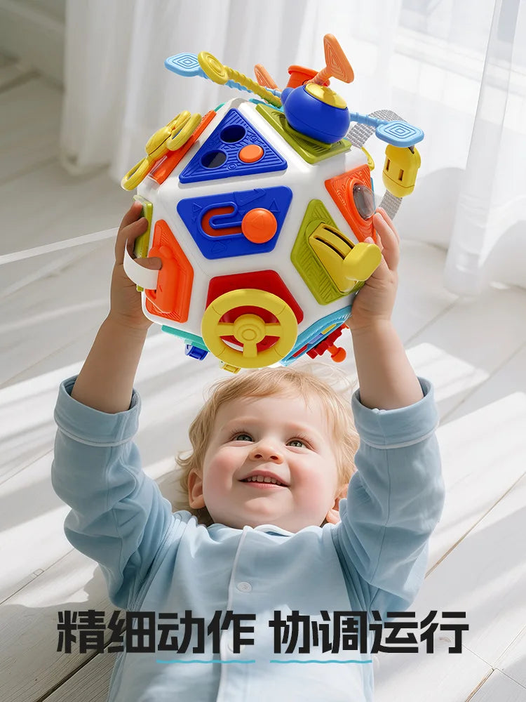 Cube d'activité Montessori – busy board sensoriel de voyage