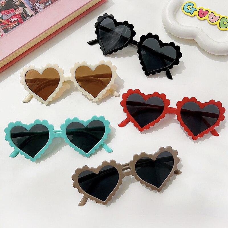 Lunettes de soleil en coeur pour enfant