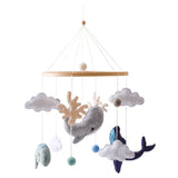 Mobile musical pour lit de bébé en bois, hochets en feutre doux, animaux de dessin animé, boîte à musique pour nouveau-né, jouet suspendu, support de lit, cadeaux pour bébé