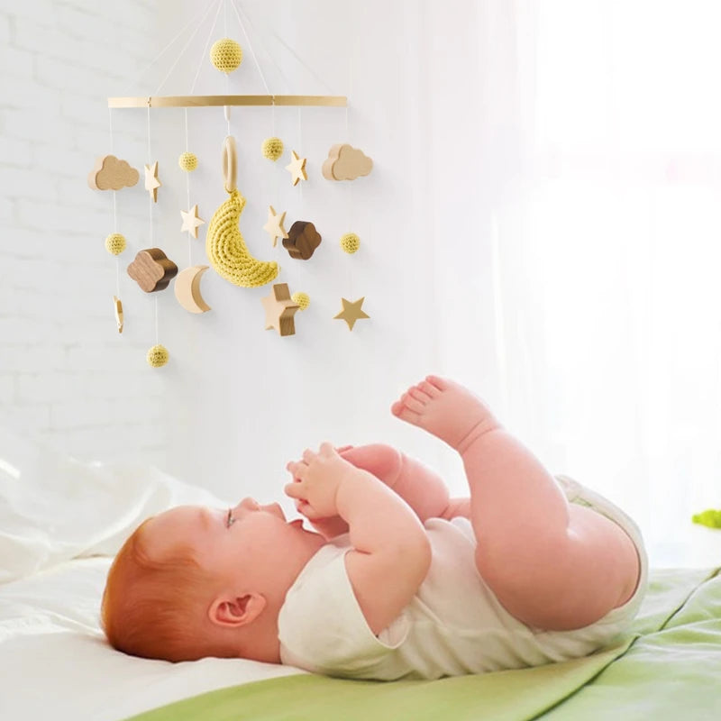 Mobile musical pour lit de bébé en bois, hochets en feutre doux, animaux de dessin animé, boîte à musique pour nouveau-né, jouet suspendu, support de lit, cadeaux pour bébé