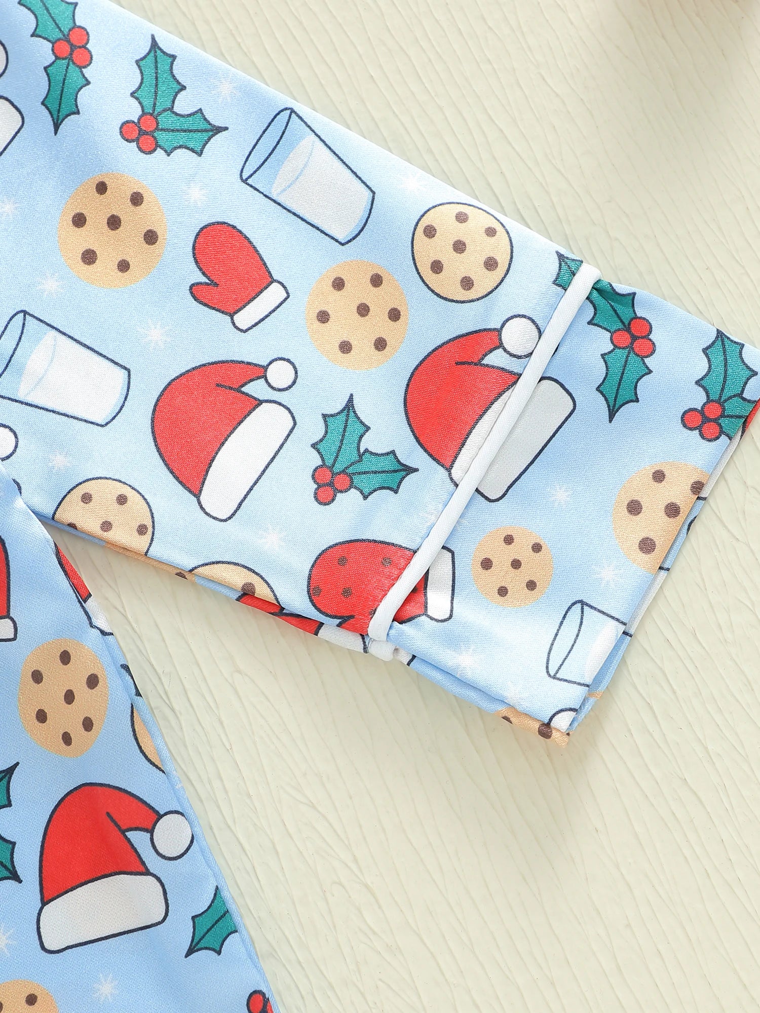 Pyjama bébé sans pieds – imprimé bonnet de Noël