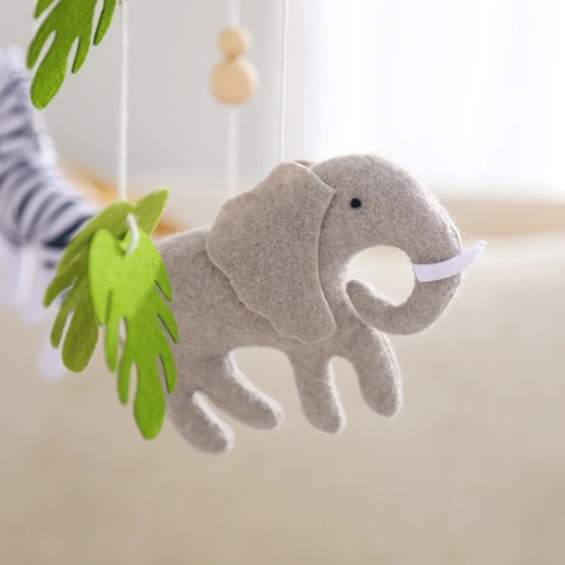 Hochet Mobile pour berceau de bébé de 0 à 12 mois, jouet en feutre de dessin animé, cloche de lit d'animal de forêt, support en bois suspendu, jouet Mobile pour nouveau-né