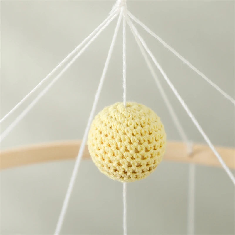 Mobile musical pour lit de bébé en bois, hochets en feutre doux, animaux de dessin animé, boîte à musique pour nouveau-né, jouet suspendu, support de lit, cadeaux pour bébé
