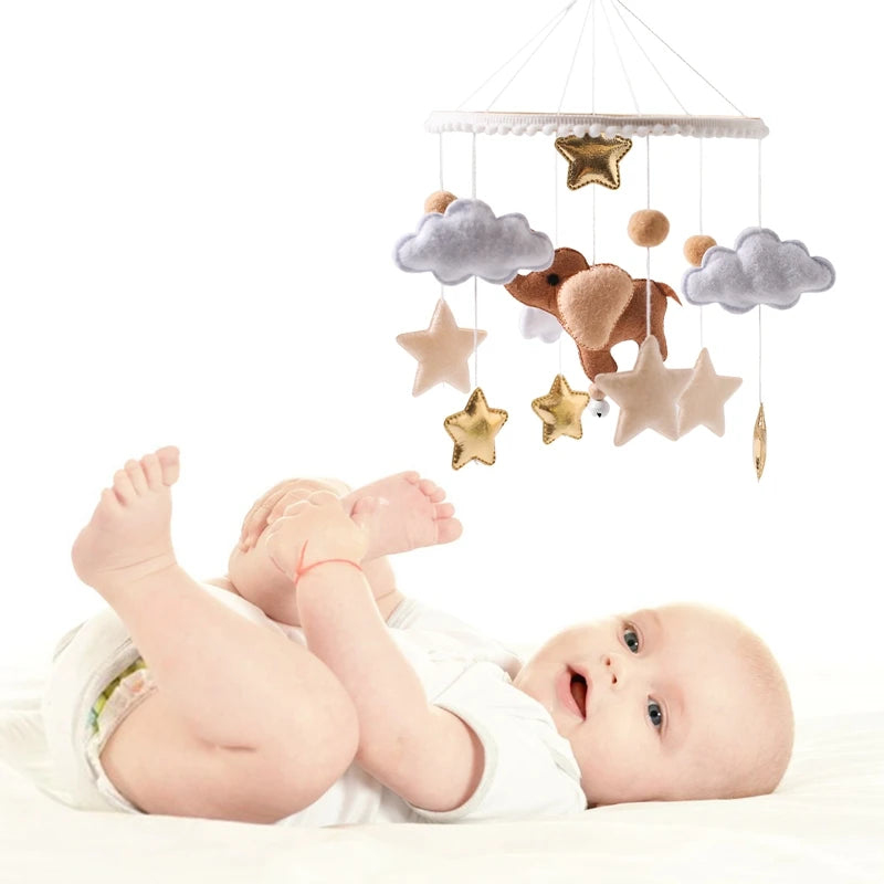 Mobile musical pour lit de bébé en bois, hochets en feutre doux, animaux de dessin animé, boîte à musique pour nouveau-né, jouet suspendu, support de lit, cadeaux pour bébé