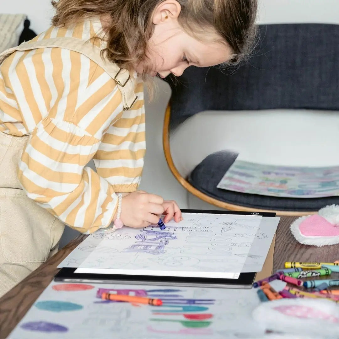 Light-Up Drawing Tablet - LumièreArtiste™
