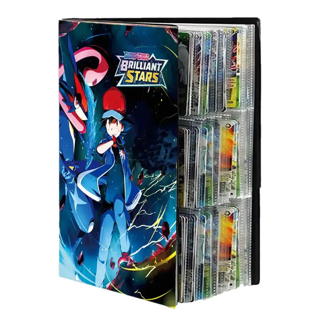 Album pokemon noir avec couverture brillant stars anime rempli de cartes pokémon colorées en pochettes transparentes