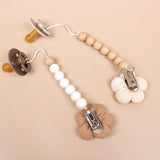 White silicone pacifier clip | Esther Bébé