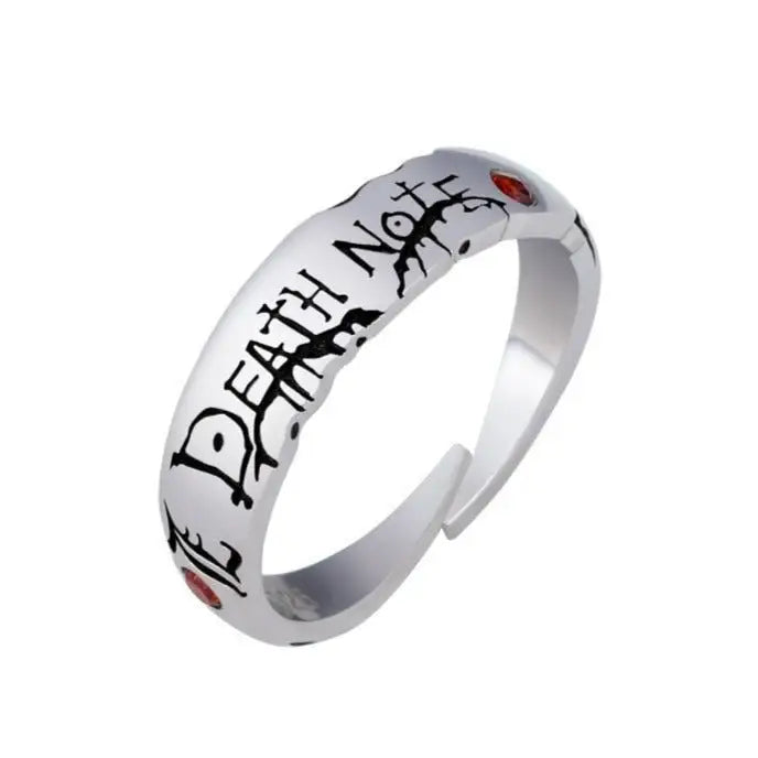 Bague anime death note en argent ajustable avec gravure death note noire et deux pierres rouges sur les côtés