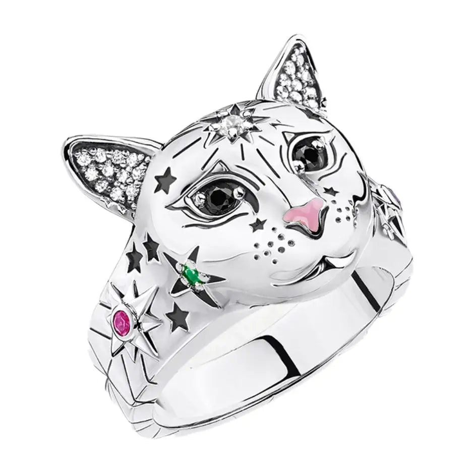 Bague argent chat avec design magique ornée de cristaux noirs et clairs, nez émail rose et accents de pierres précieuses