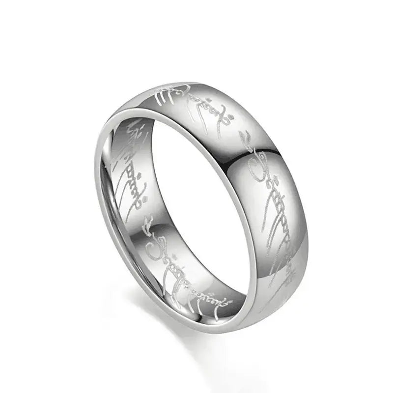Bague seigneur des anneaux en métal argenté avec gravure fine en script le long du contour de l’anneau
