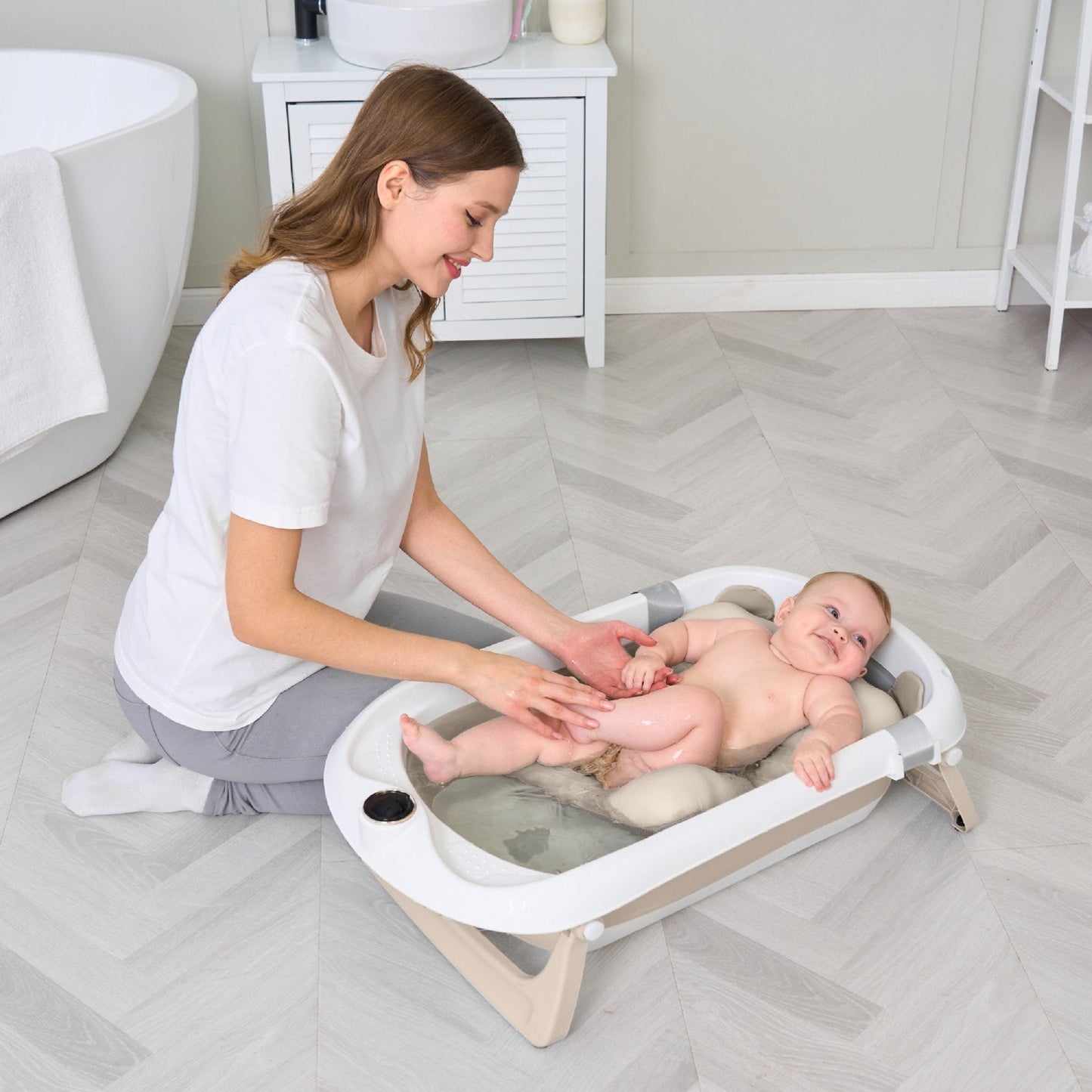Baignoire bébé pliable sur pied – Transat ou coussin inclus
