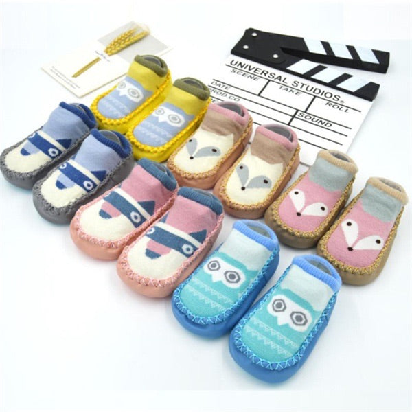 Chaussettes de Sol Bébé Cartoon GripKnit™ – Douces, Antidérapantes et Adorables