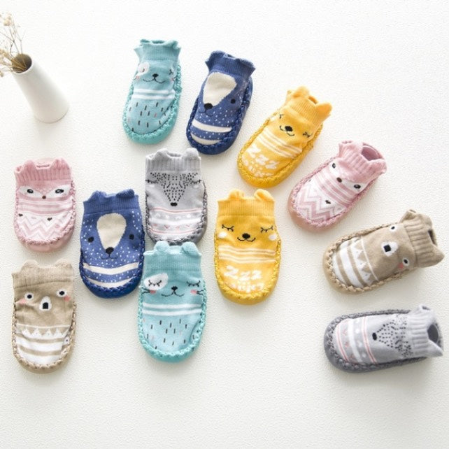 Chaussettes de Sol Bébé Cartoon GripKnit™ – Douces, Antidérapantes et Adorables