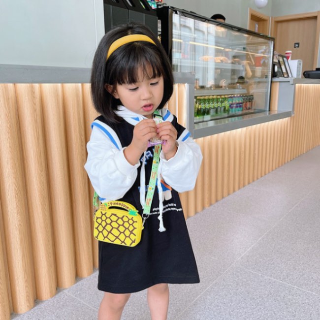 La borsetta a tracolla in silicone Donut | Borsa a tracolla impermeabile per bambini