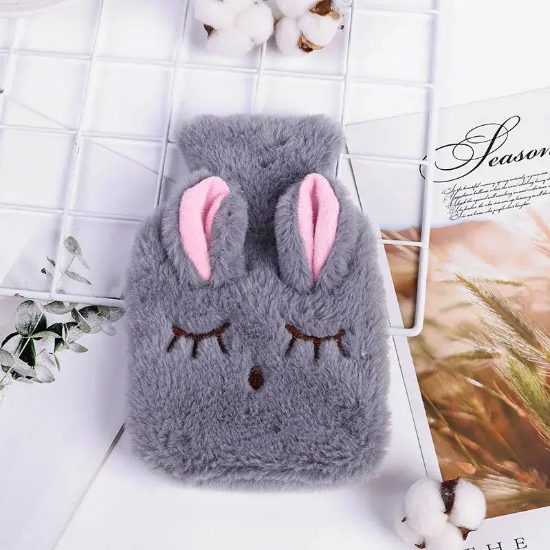 Bouillotte peluche lapin grise avec oreilles roses et yeux brodés fermés pour bouillotte peluche eau chaude