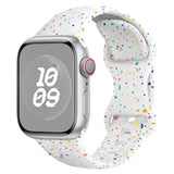 Bracelet sport apple watch ultra en silicone ado blanc avec motif speckles colorés pour montre