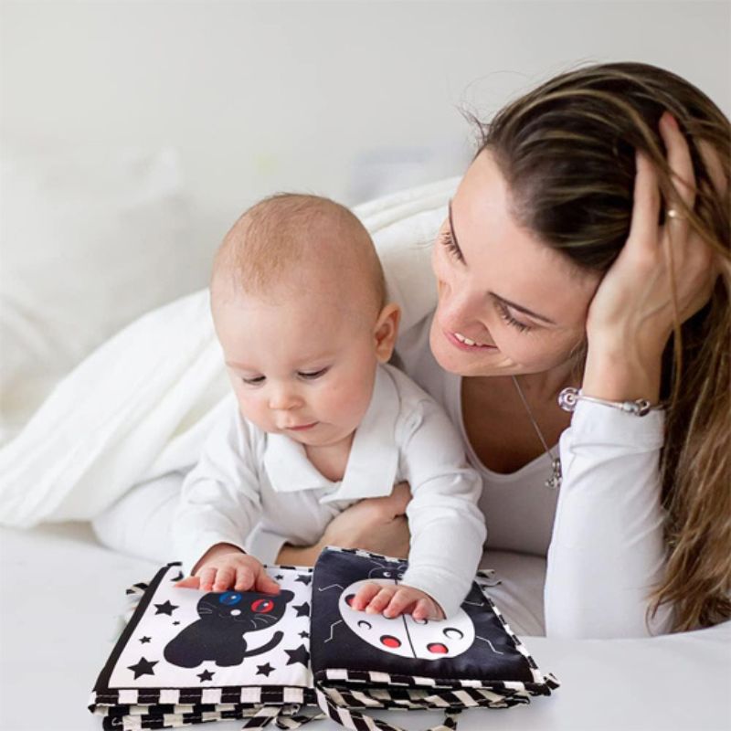 Busy Board Bébé : Le Livre d'Éveil en Tissu