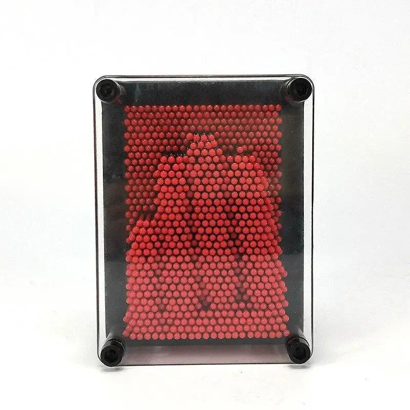 Cadre sculpture art 3d avec puzzle en art pin rouge dans cadre plastique transparent aux coins noirs objet insolite vintage